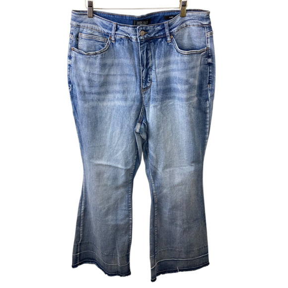 Judy Blue 20W High Rise Stretch Flare Denim Jeans 38 X 33 - Picture 1 of 3